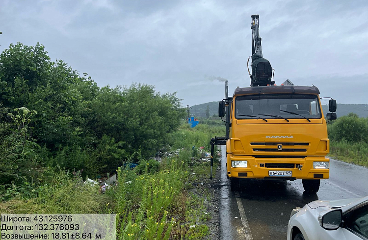Ещё одну стихийную свалку ликвидировали в Приморье.