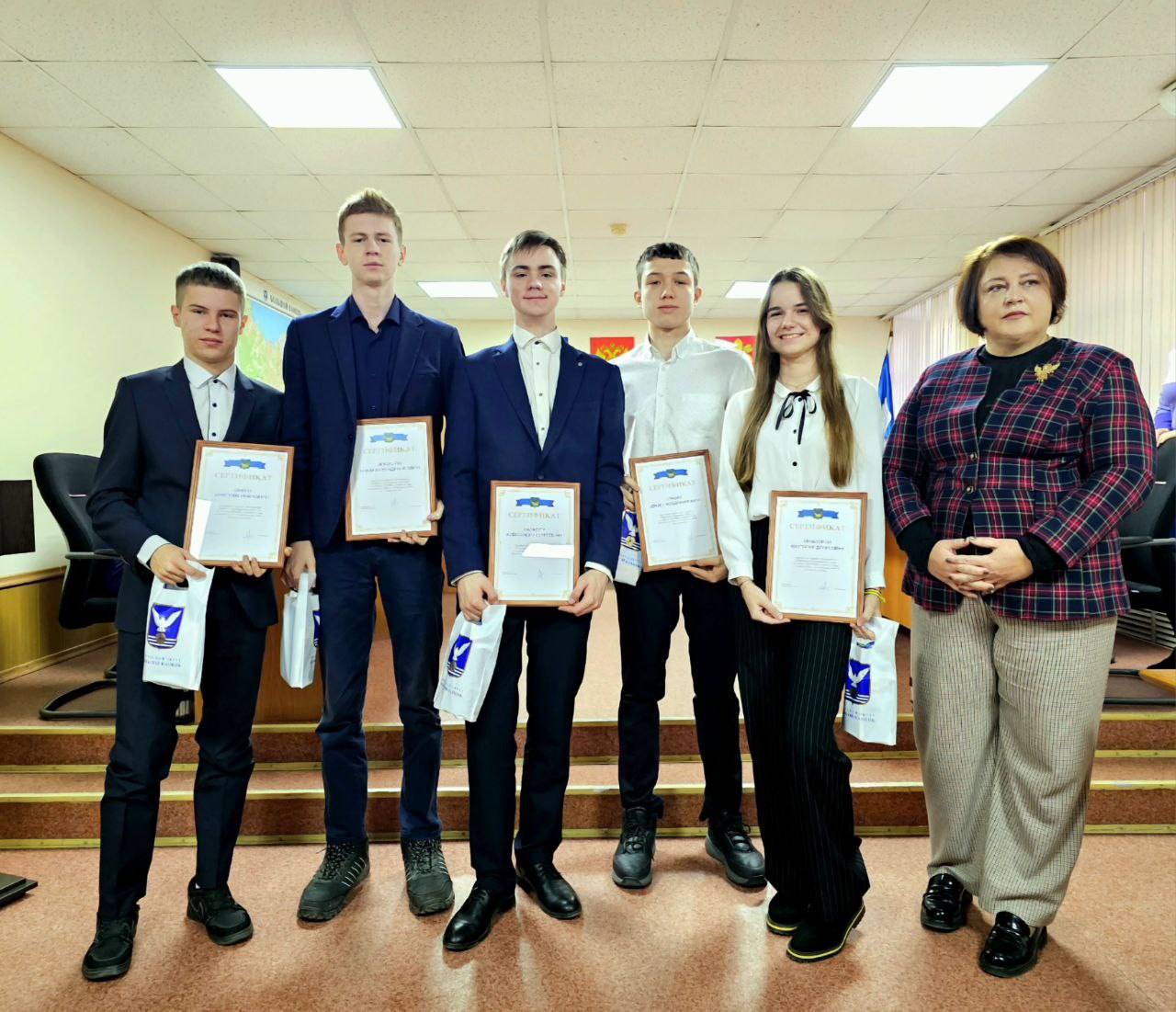 💙Таланты Большого Камня отмечены Стипендиями Губернатора.