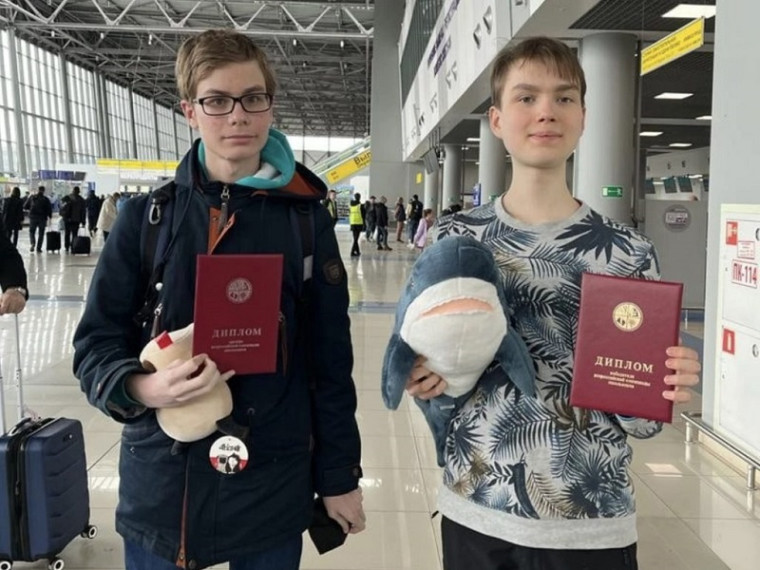 Самый крутой физик живёт в Большом Камне!. Самый крутой физик живёт в Большом Камне!.