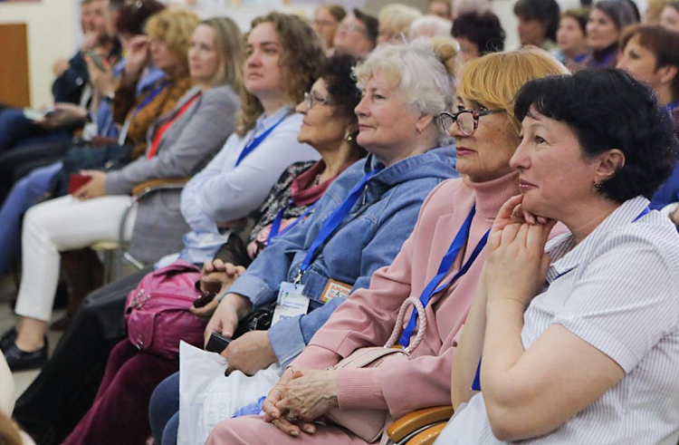 Приморцев учат создавать ТОСы и получать гранты на благоустройство. Приморцев учат создавать ТОСы и получать гранты на благоустройство.