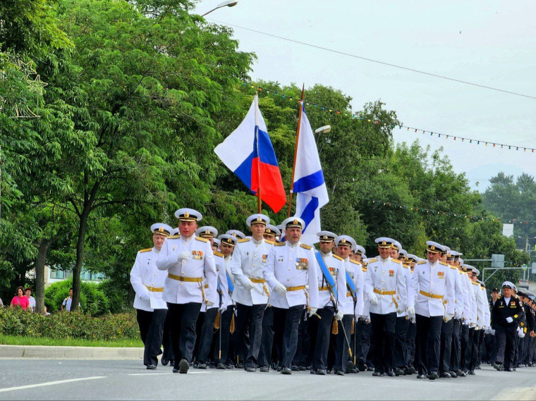 Поздравляем всех причастных с знаменательным Днем Военно - Морского флота!.