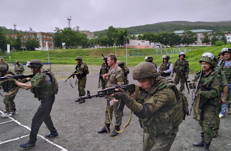 Добровольческий батальон «Тигр» готовят к участию в СВО на Украине.