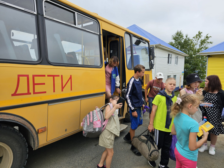 Дети из пострадавших от наводнения районов Приморского края приехали на отдых в детский лагерь "Жемчужина".