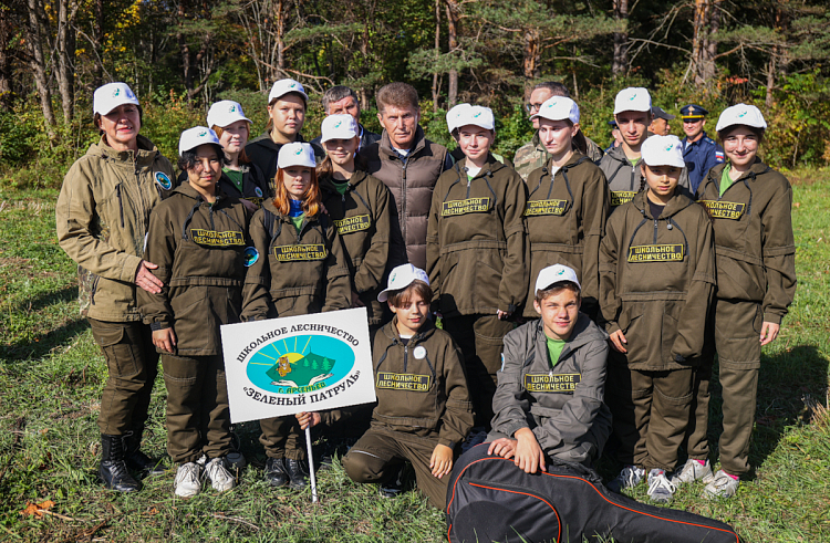Олег Кожемяко дал старт слету школьных лесничеств Приморья.