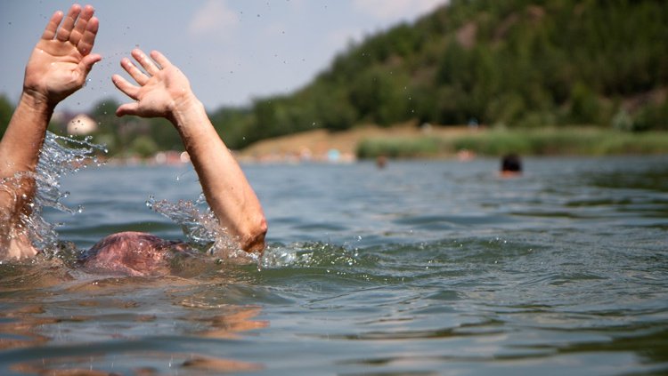 Правила поведения на водоемах в летний период. Правила поведения на водоемах в летний период.