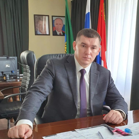 Поздравление Рустяма Абушаева, главы городского округа Большой Камень с Днем Воздушно-Десантных Войск. Поздравление Рустяма Абушаева, главы городского округа Большой Камень с Днем Воздушно-Десантных Войск.