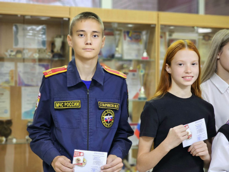 Ученики городского округа продолжают получать знаки отличия ГТО!. Ученики городского округа продолжают получать знаки отличия ГТО!.