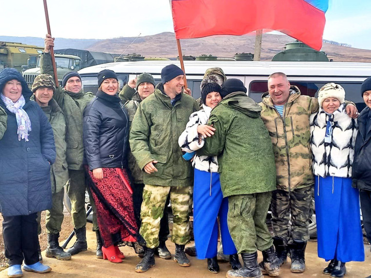 Своих не бросаем. Своих не бросаем.