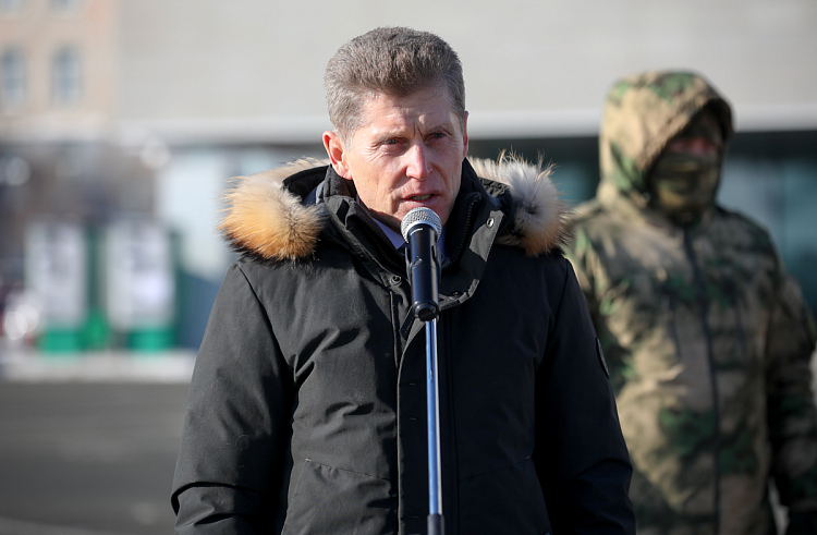 Олег Кожемяко наградил приморских «Тигров».