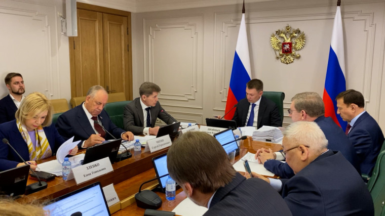 Предложение Олега Кожемяко по упрощению процедуры оформления рыбоводных участков поддержали в Совете Федерации.