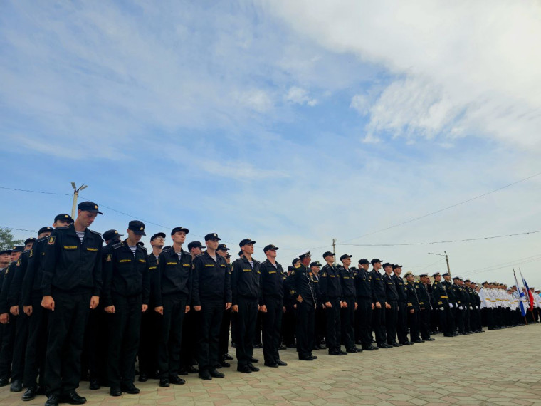 Поздравляем всех причастных с знаменательным Днем Военно - Морского флота!.