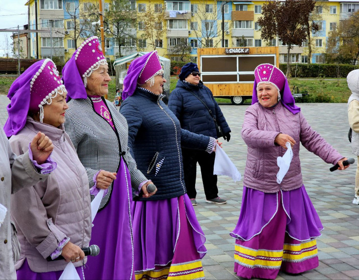 Большекаменцы отметили День Приморского края.