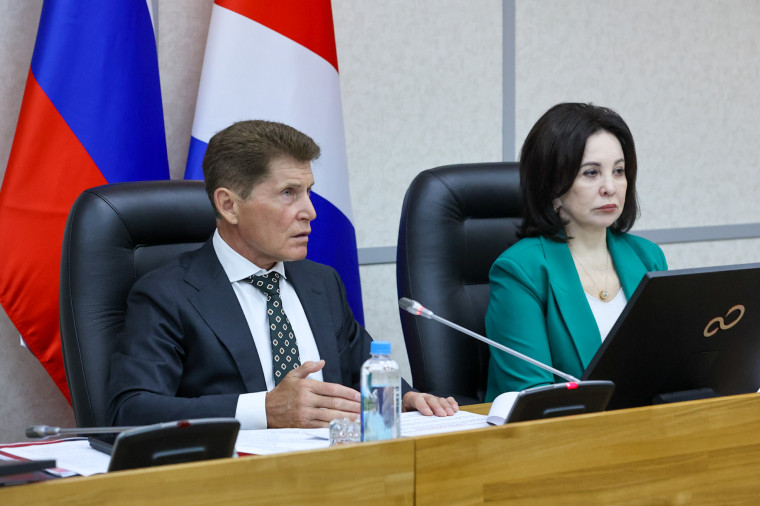 Образовательные учреждения готовят к учебному году в Приморье.