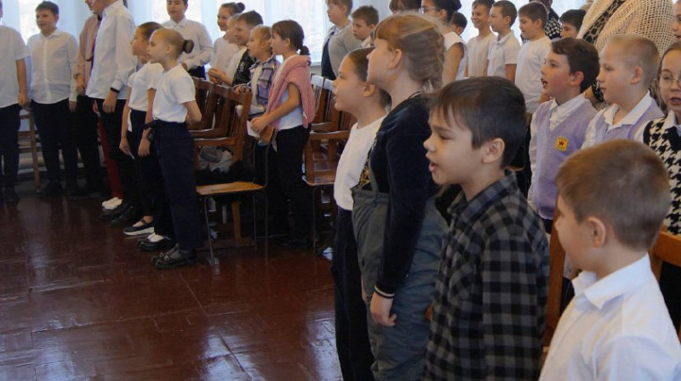 Патриотические уроки, посвященные Дню героев Отечества, прошли в школе №3 9 декабря.