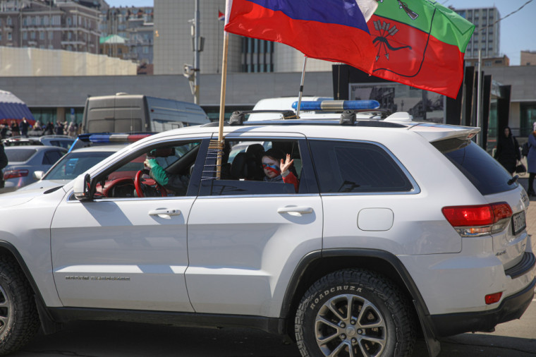 Масштабным автопробегом отметили воссоединение Крыма с Россией в Приморье.